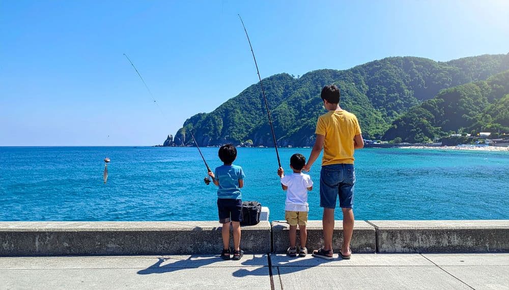 【初心者向け】堤防サビキ釣り完全ガイド|道具・釣り方・コツを徹底解説